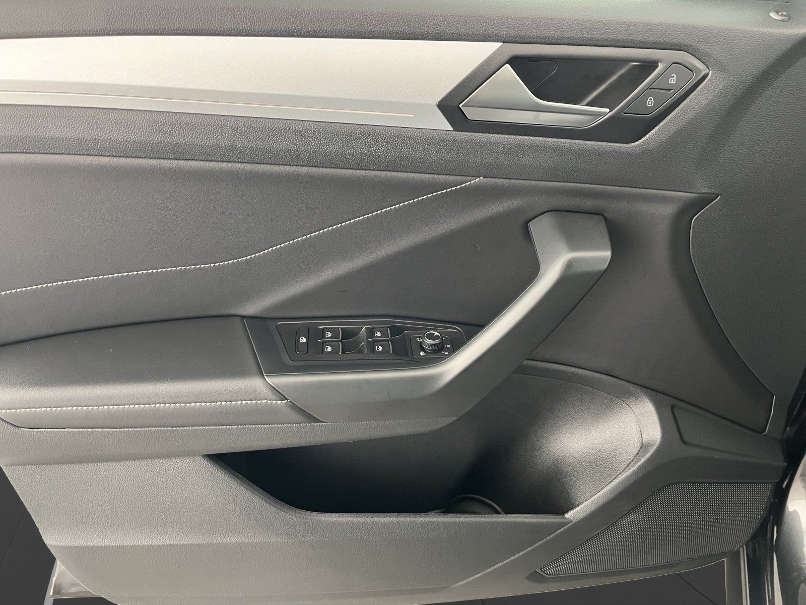 Volkswagen T-Roc - Bild 9