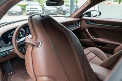 PORSCHE 992.2 Carrera 4 GTS / COUPE / 18 WEGE / LED PORSCHE 992.2 Carrera 4 GTS / COUPE / 18 WEGE / LED