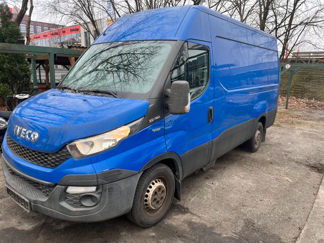 Iveco Daily Kasten HKa 35 S ... V Radstand 3520 L