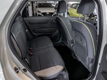 Hyundai Inster Elektro FWD Cross Digitales Cockpit Navi