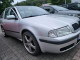 Skoda Octavia 1.9  Automatik neu TÜV Schec... - Skoda Octavia mit Diesel-Antrieb: Limousine, 1.9