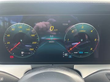Mercedes E 220 - 12