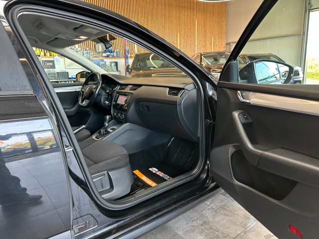 Skoda Octavia *2-ZONEN*SZHZ*NAVI*TEMPO*PDC*