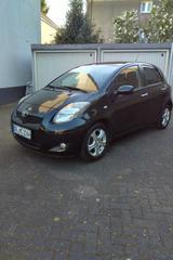 Toyota Yaris 1,3 keyless/Scheckheft/PDC/TopZustand - Toyota Yaris Gebrauchtwagen in Bochum