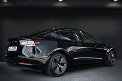 TESLA Model 3 Standard RWD*WMP*ACC*LED*2.Hand*8-fach