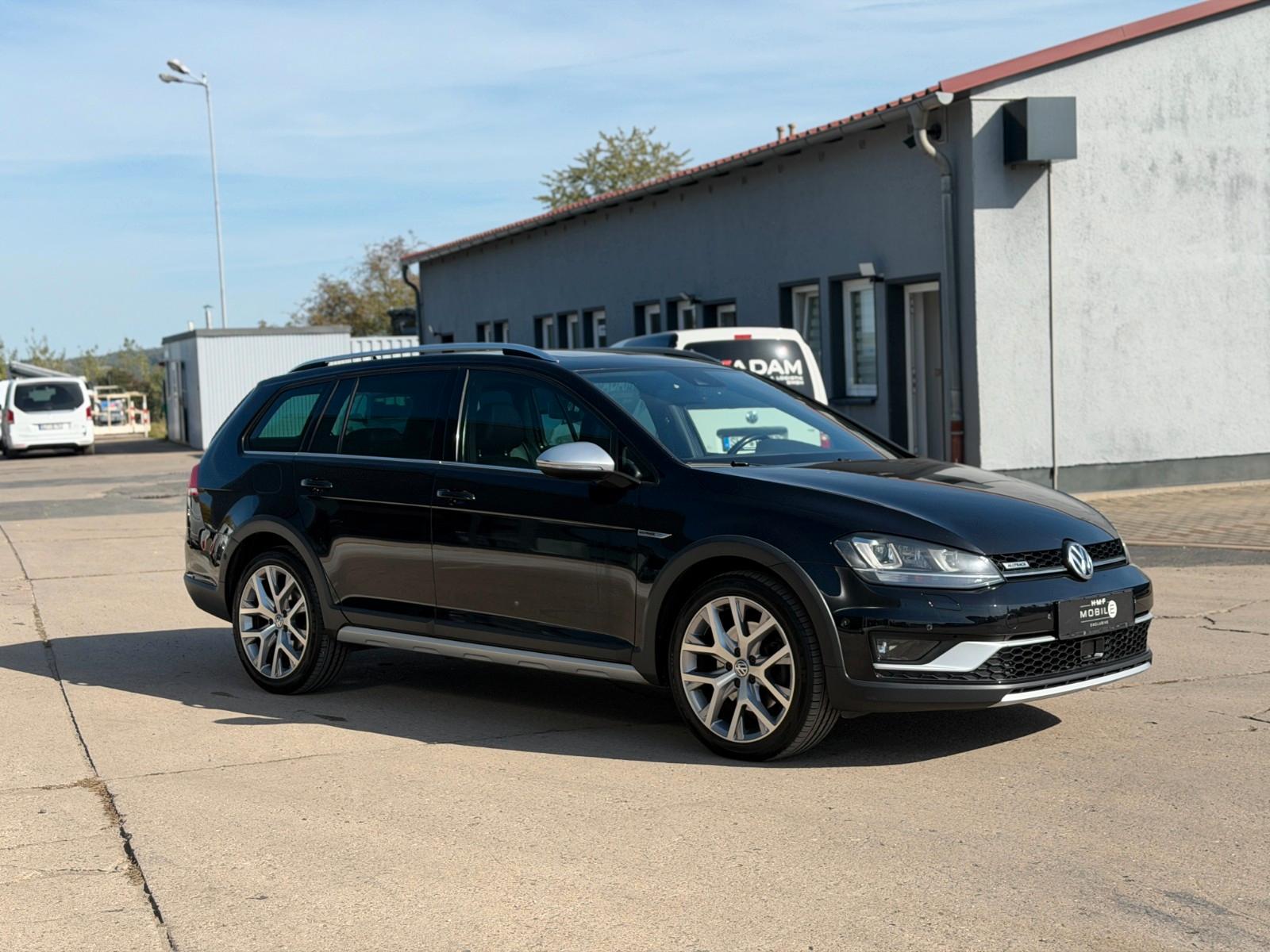 Volkswagen Golf VII Alltrack Variant 4Motion /AHK/DYNAUDIO