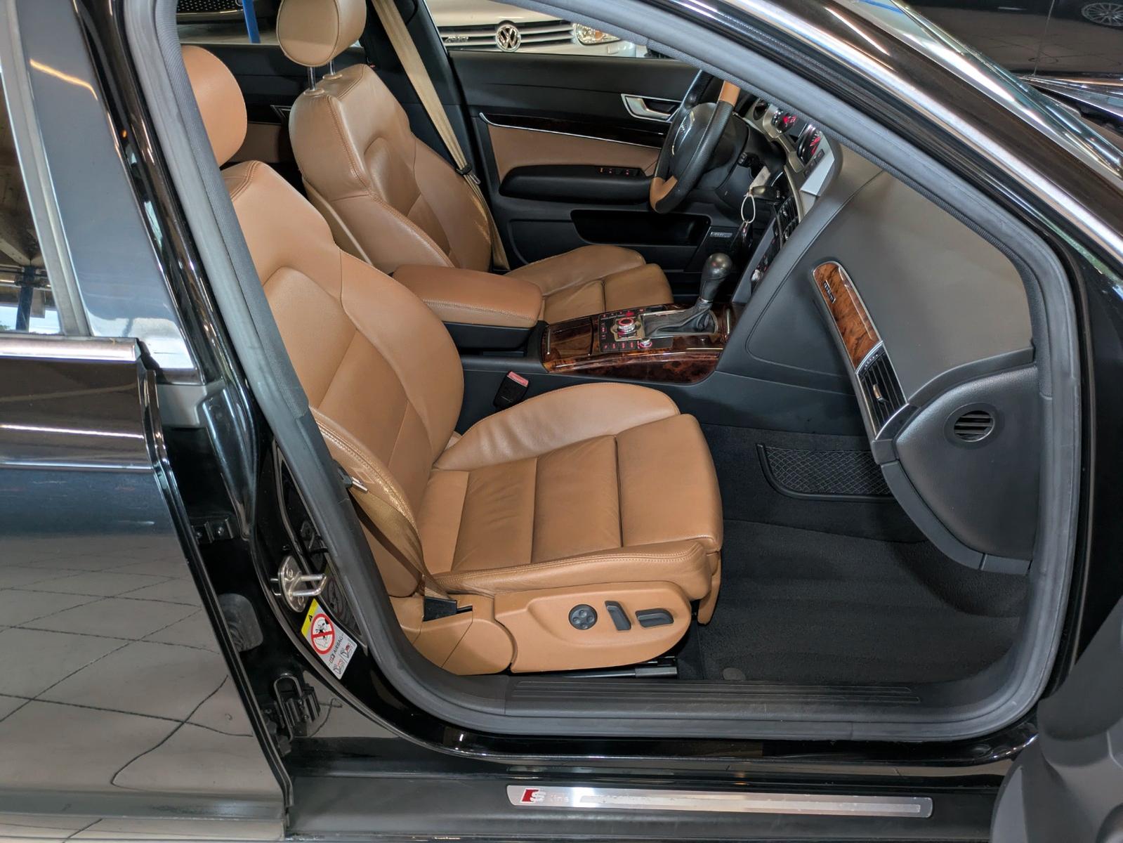 AUDI A6 AVANT 3.2 FSI QUATTRO 256ch S LINE - CUIR - SUSPENSION PNEUMATIQUE - BOSE - TOIT PANORAMIQUE - CHAÎNE NEUVE