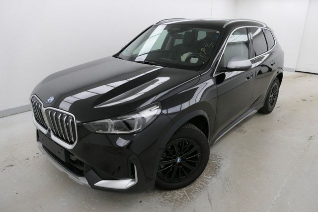 BMW iX1 30 xDrive xLine ACC 360° HuD Pano H/K Memory