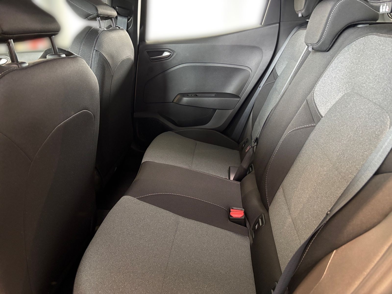 Fahrzeugabbildung Renault Clio V Evolution *KLIMA*DAB+*ZENTRALVERRIEGELUNG