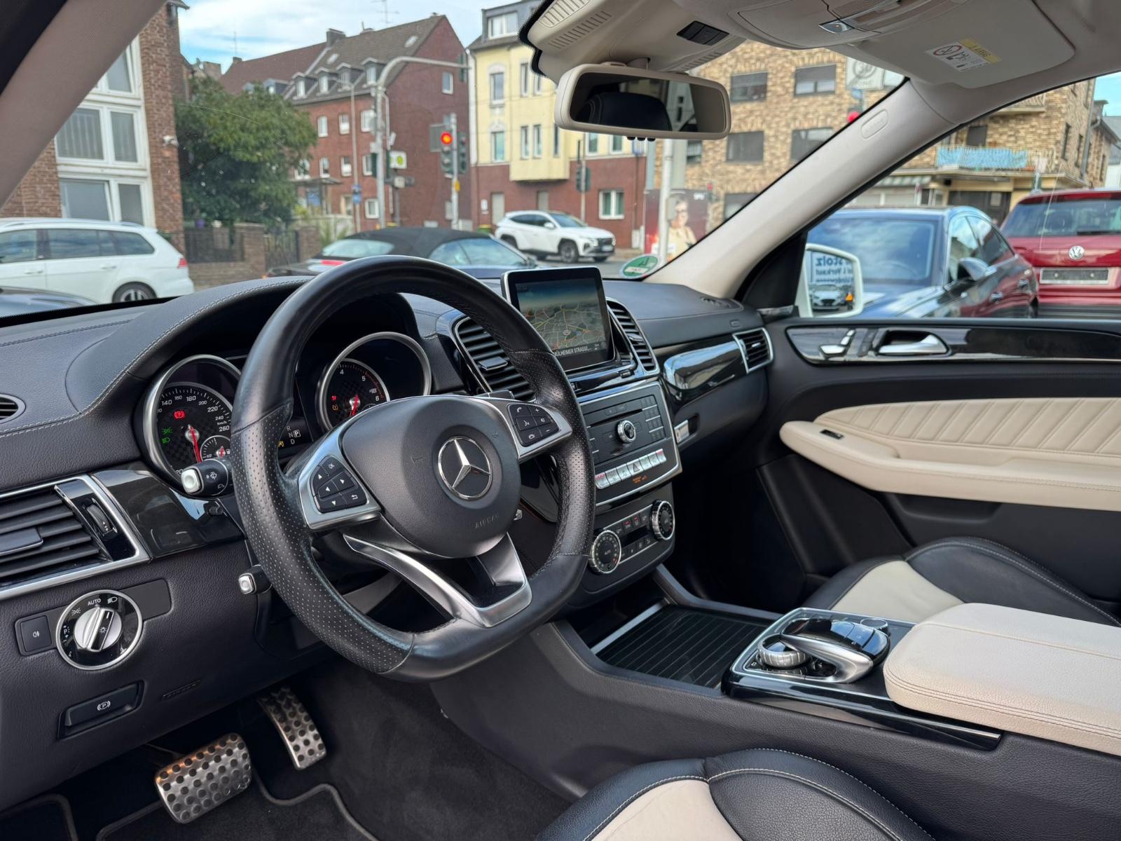 Mercedes-Benz GLE 350 d 4Matic AMG-LINE,LEDER-BI COLOR,360°KAM
