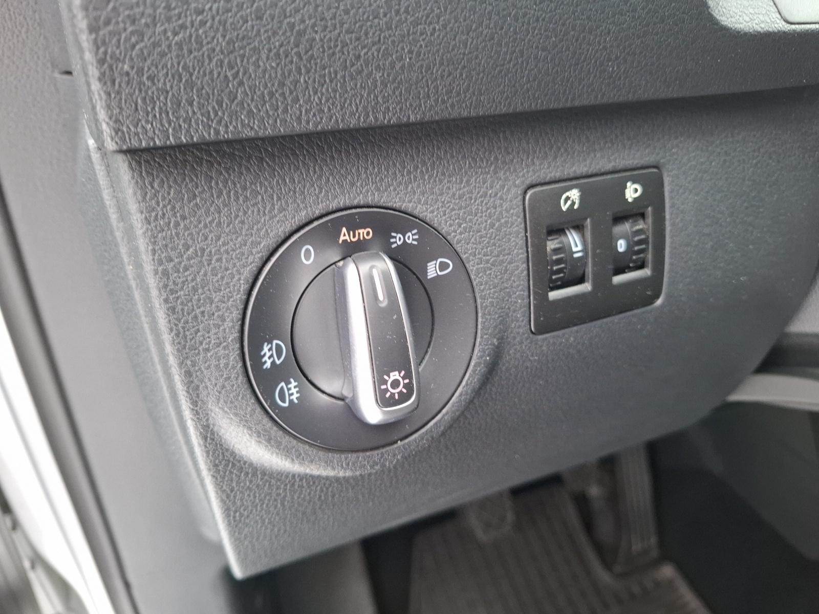 Volkswagen Caddy Kombi TDI Comfortl. Navi GRA PDC SHZ Clima, миниатюра 24