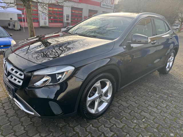 Mercedes-Benz GLA 200 Leder+Navi+Kamera+Bluetooth