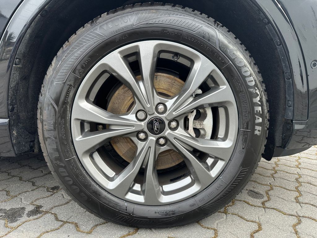 Fahrzeugabbildung Ford Kuga 2.5 Duratec Plug-in-Hybrid PHEV ST-Line X E