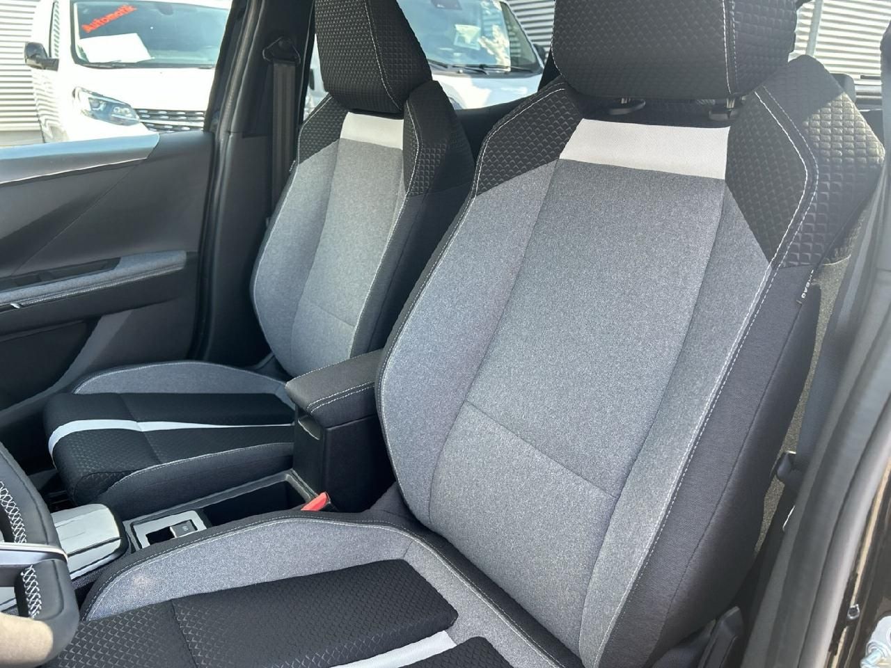 Fahrzeugabbildung Opel Frontera Ultimate 1.2 107 kW