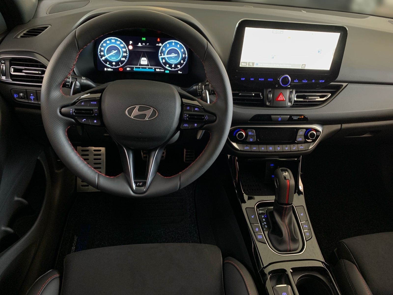 Fahrzeugabbildung Hyundai i30 1.5 T-GDI 7-DCT N Line Mild-Hybrid Sitz Pake