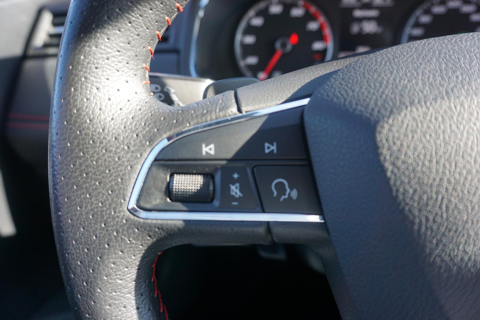 Seat Arona 1.0 TSI FR LED Navi ACC Virtual Cockpit