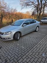 Volkswagen Passat 2.0 TDI DSG 4MOT 125kW Comfortline BM... - VW Passat Gebrauchtwagen in Düsseldorf