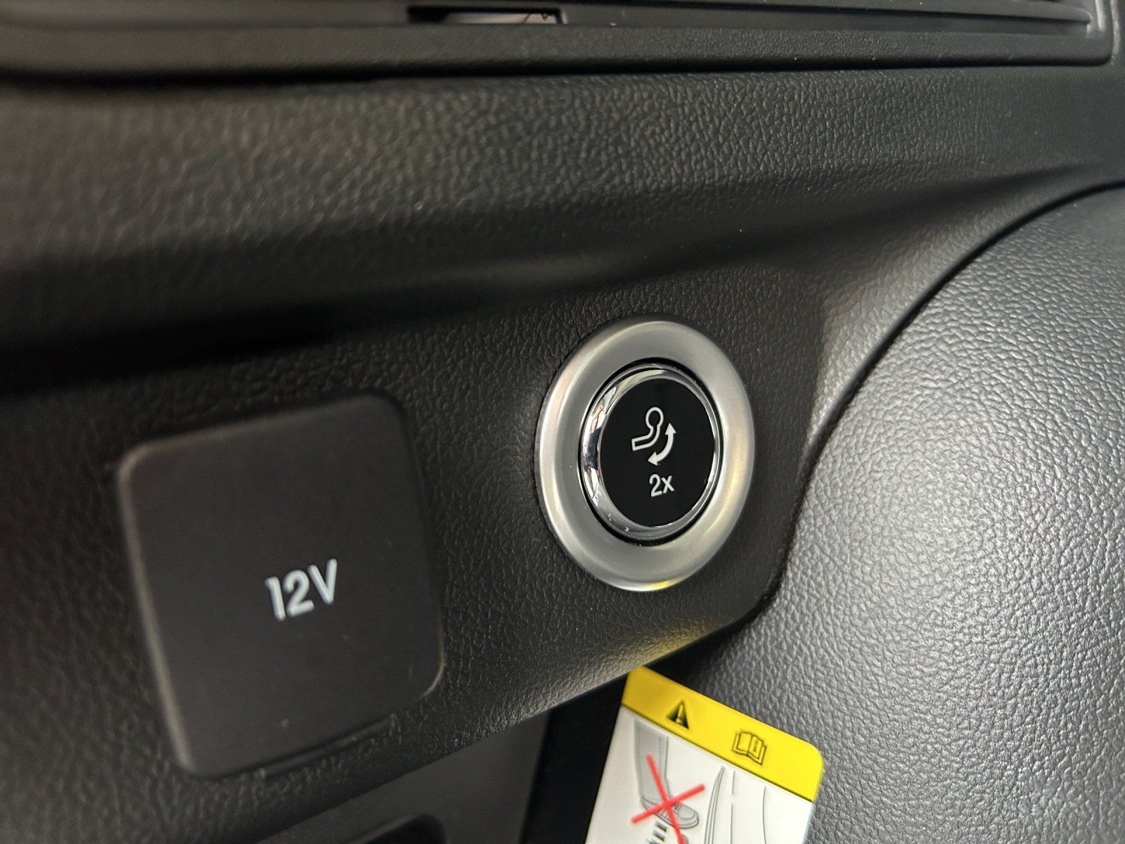 Fahrzeugabbildung Ford Kuga 2.5 Plug-in-Hybrid PHEV Titanium,AHK,Navi