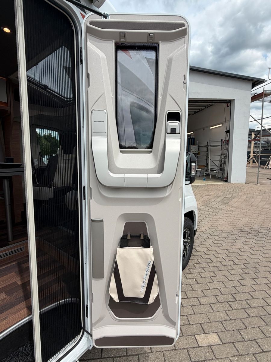Fahrzeugabbildung Weinsberg CaraCompact Edition Pepper 600 MEG AT