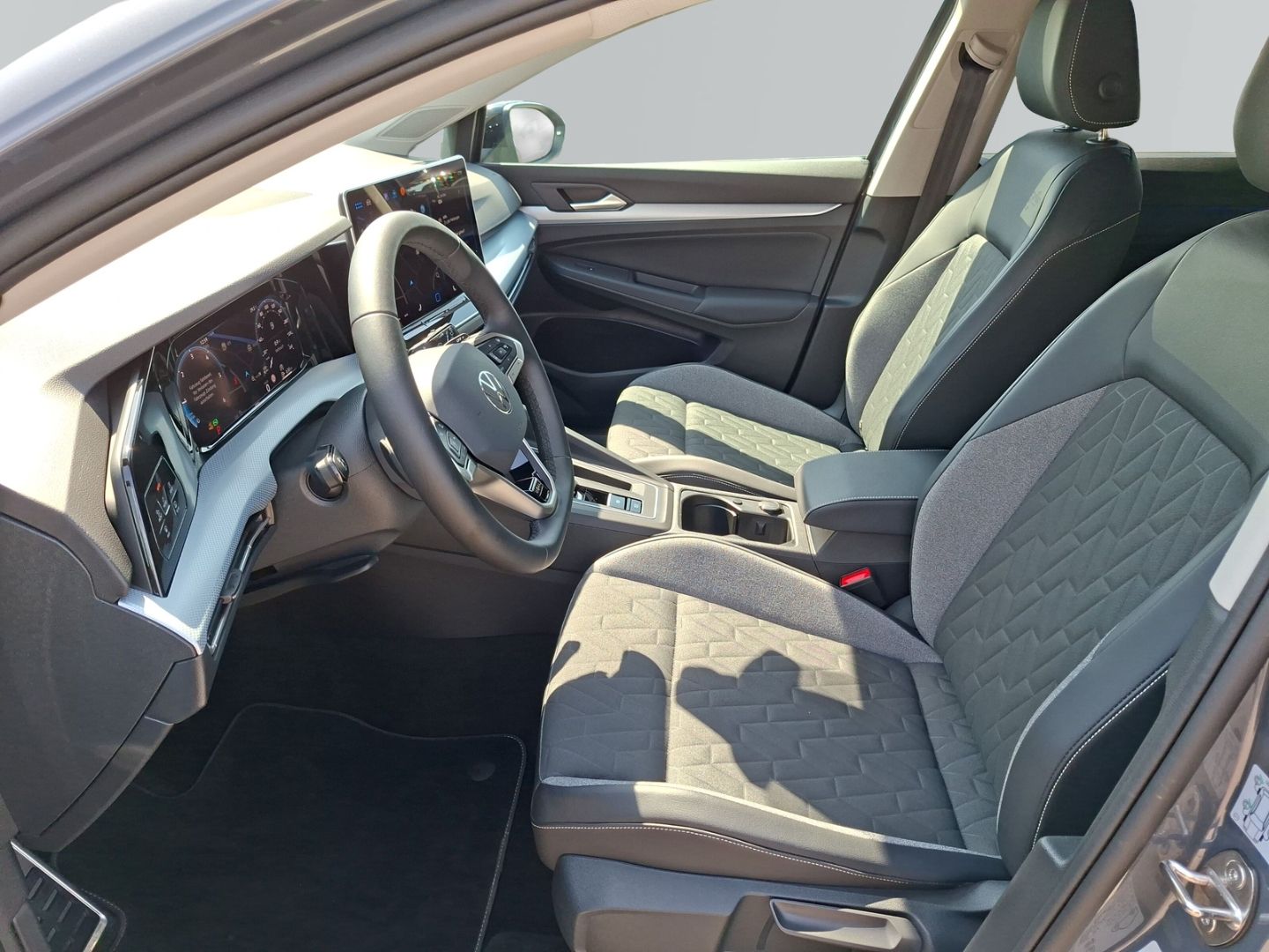 Golf VIII 2.0 TDI DSG Goal *AHK*NAVI*Kamera*ACC*