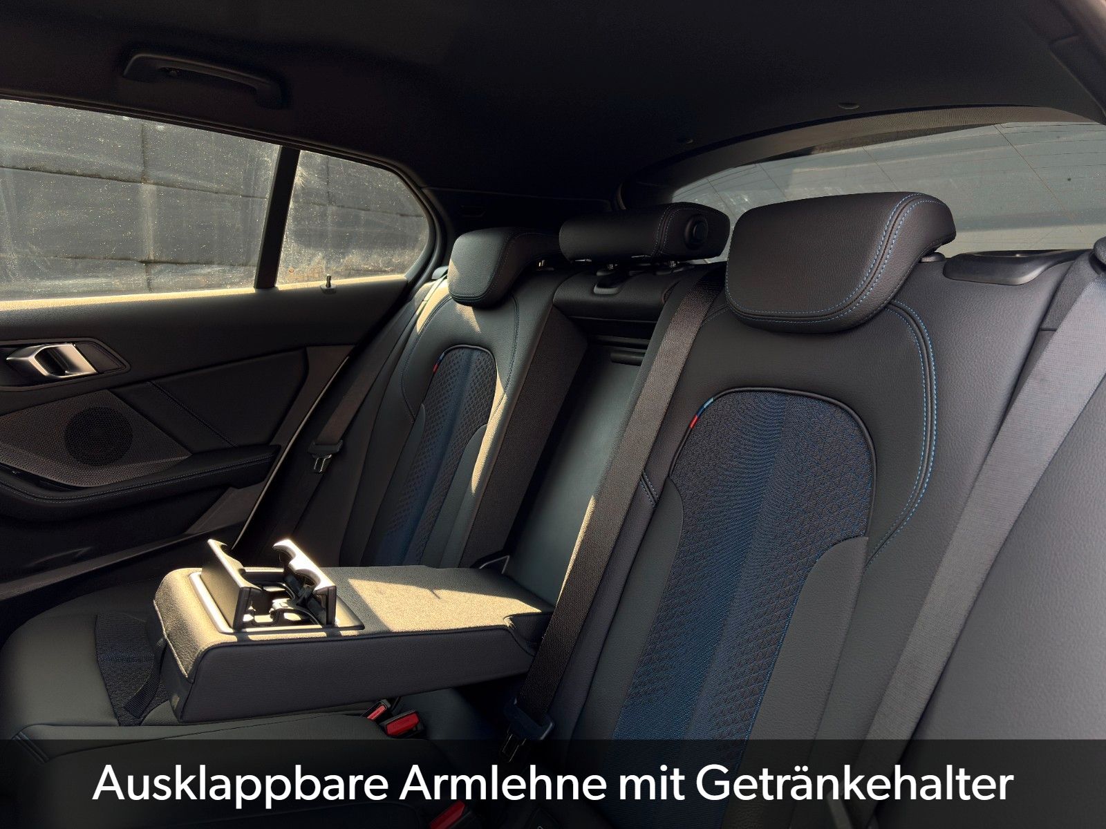 Fahrzeugabbildung BMW 118i M Sport SHZ HiFi Adap. LED PDC TEMP CarPlay