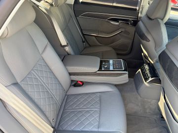 Audi A8 60 TFSI e quattro+AWS+4xe.Sitze+SCA+SBL+HUD++
