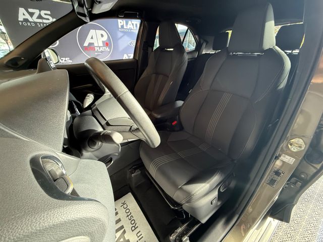 Toyota Yaris Cross Hybrid AWD-i Adventure
