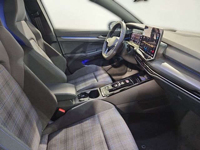 Golf GTE 1.5  eHybrid DSG BLACKSTYLE+AHK+NAVI+AR