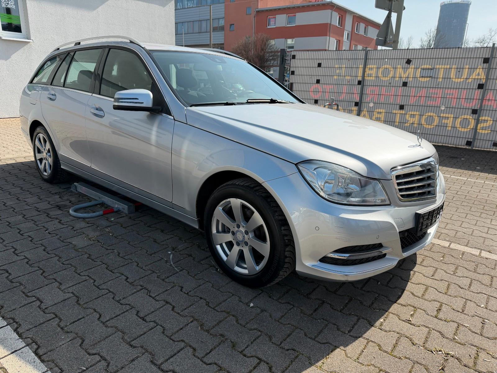 Mercedes-Benz C 180 C T-Modell C 180 T CGI BlueEfficiency