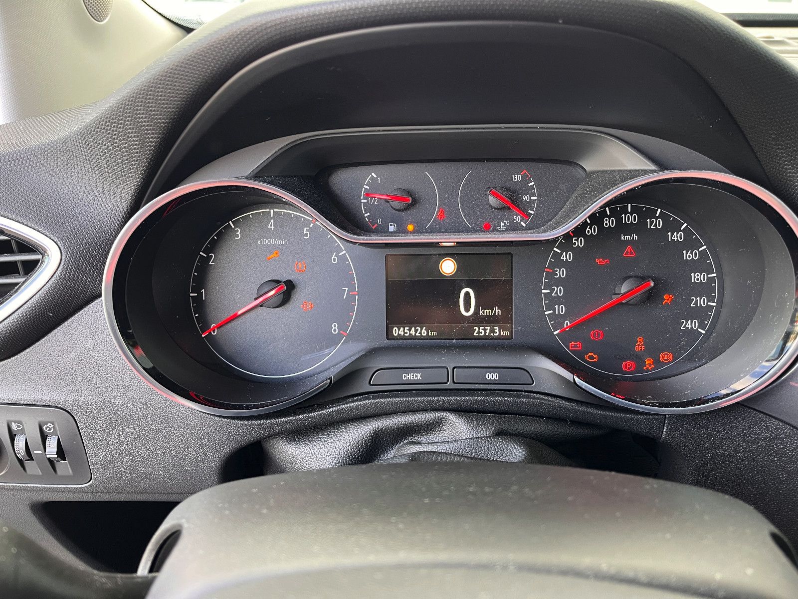 Fahrzeugabbildung Opel Crossland Elegance 1.2 Turbo