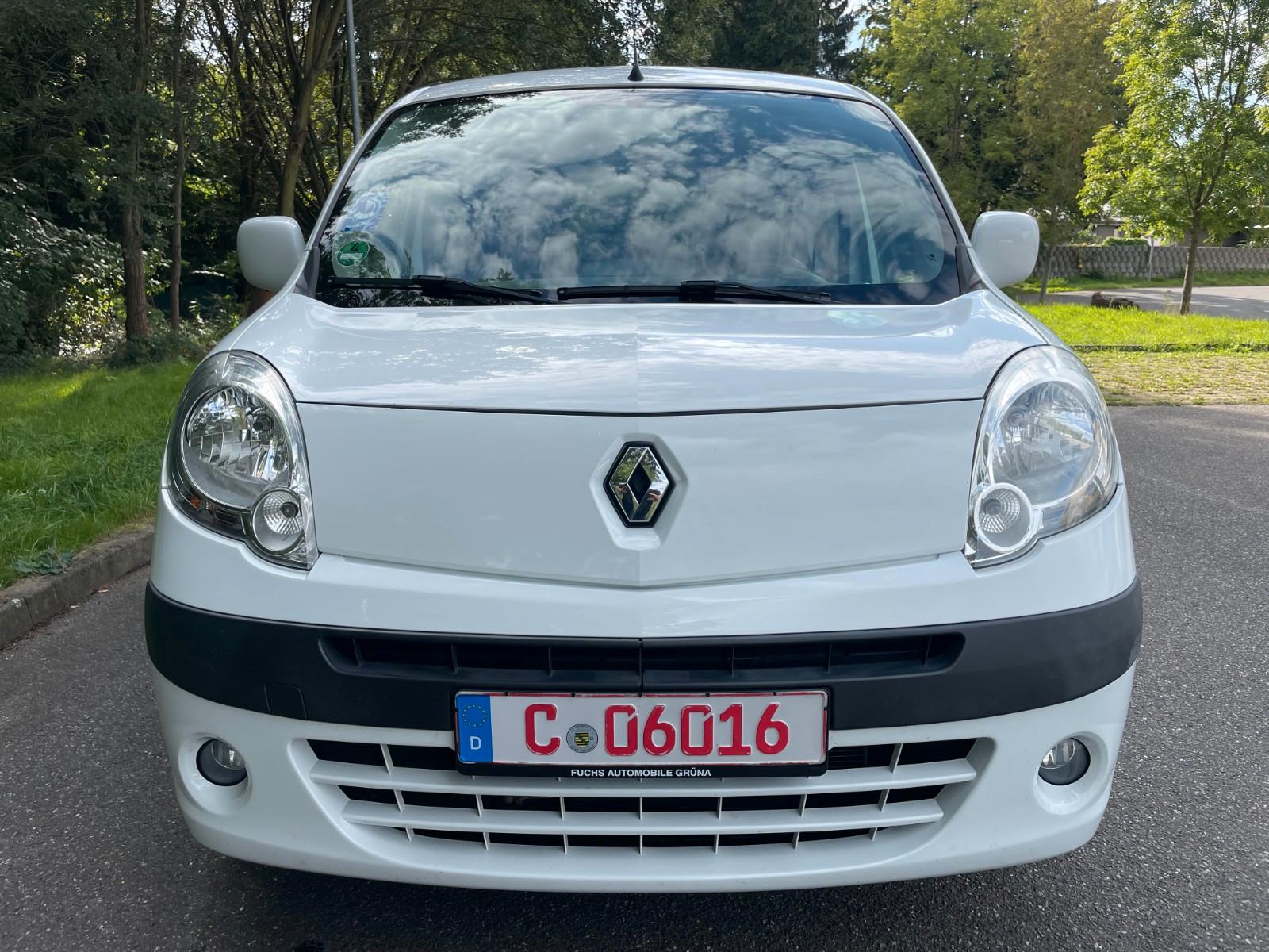 Renault Kangoo 2011 — rear view
