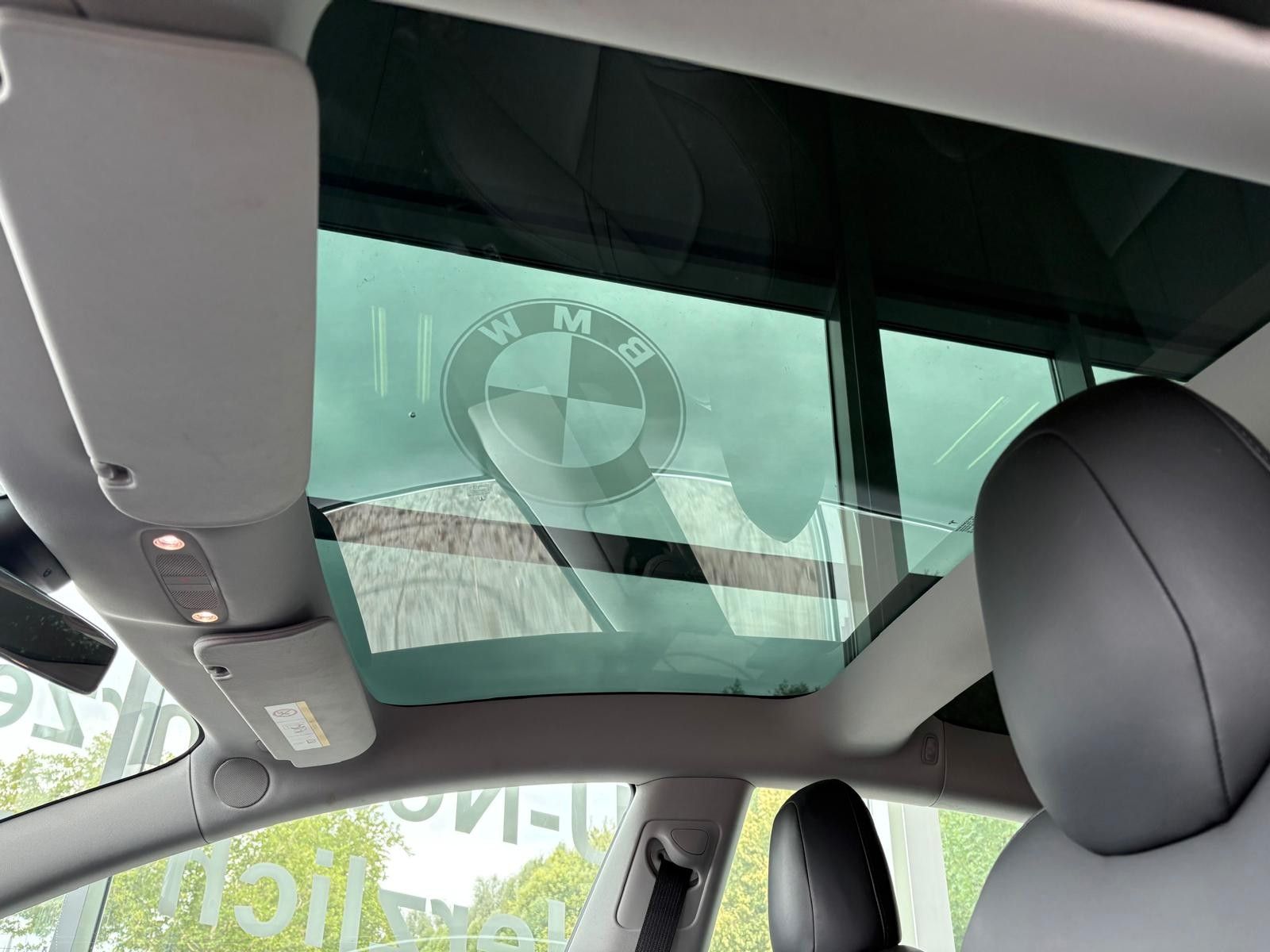 Fahrzeugabbildung Tesla Model 3 Standard Range Plus RWD