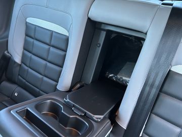 Citroën C4 1.2 PureTech 130 Max LED KAMERA NAVI SHZ ALU