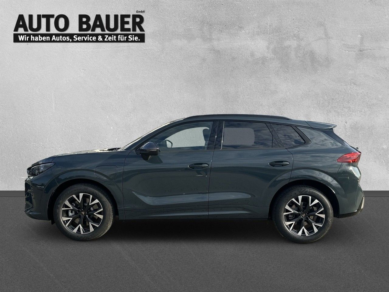 Fahrzeugabbildung CUPRA Terramar 1.5 e-HYBRID 204 PS 6-Gang-DSG - mit KI generiert/bearbeitet