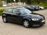 Audi A3 Sportback Attraction Garantie* Scheckheft* - Audi A3: Schwarz, Sportback