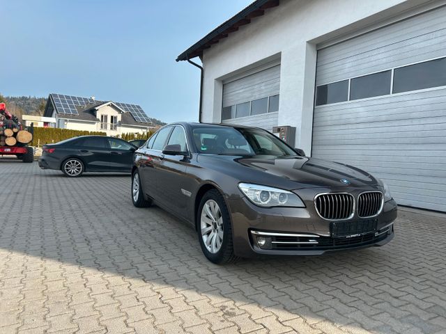 BMW 740 Baureihe 7 740i