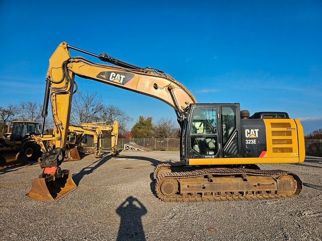 CAT 323EL