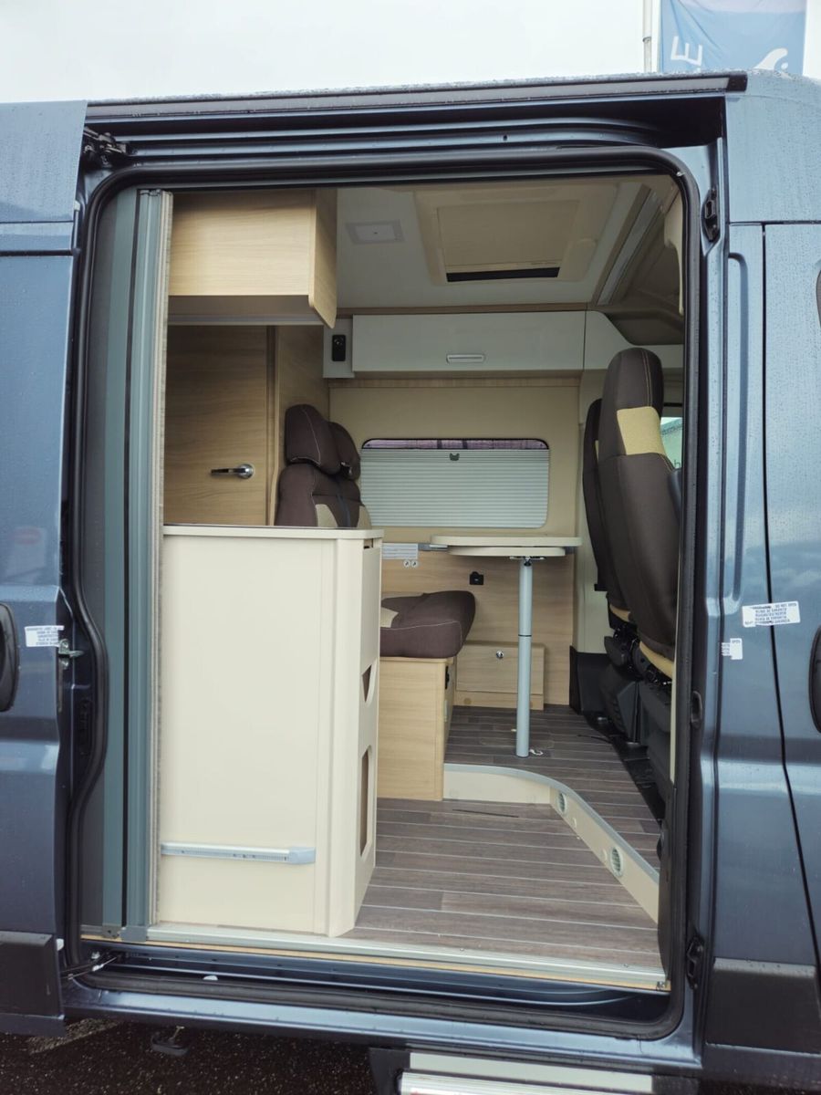 Fahrzeugabbildung Forster Vantasy FV599HB Autom.140PS