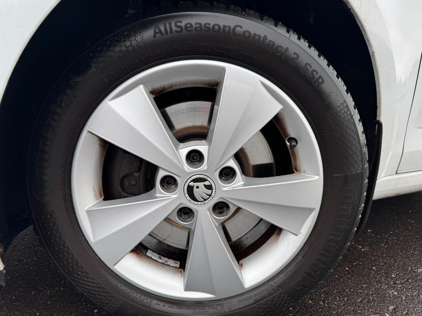 Skoda Octavia 2015 — photo 9