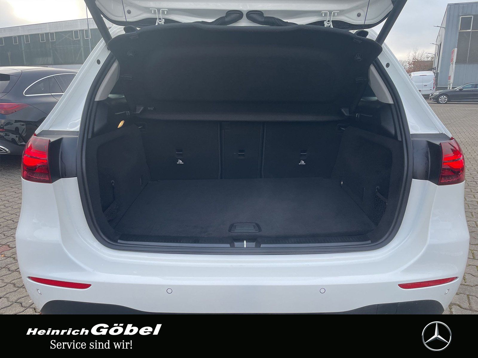 Fahrzeugabbildung Mercedes-Benz B 200 PROGRESSIVE*DISTRONIC*EASY-PACK*TOTWINKEL