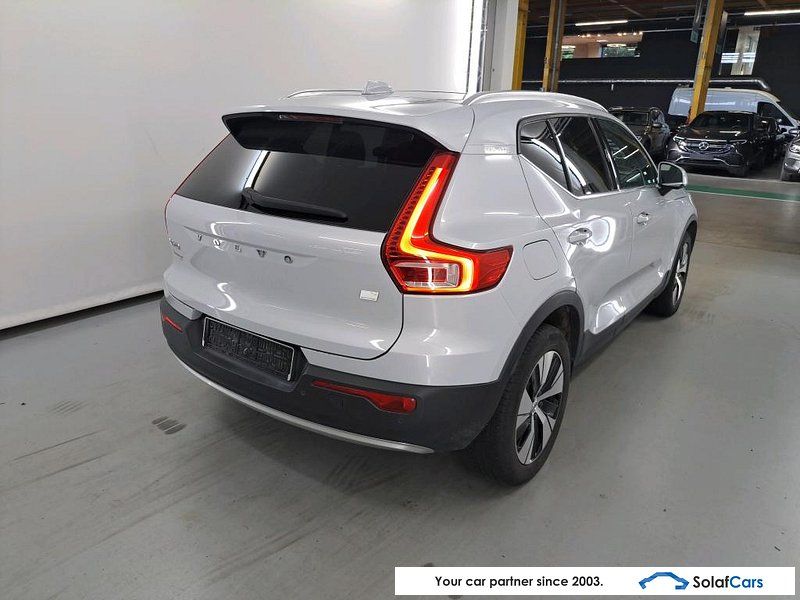 Volvo XC 40 1.5 T4 PHEV Inscription Pano LED Virtual imagem 3