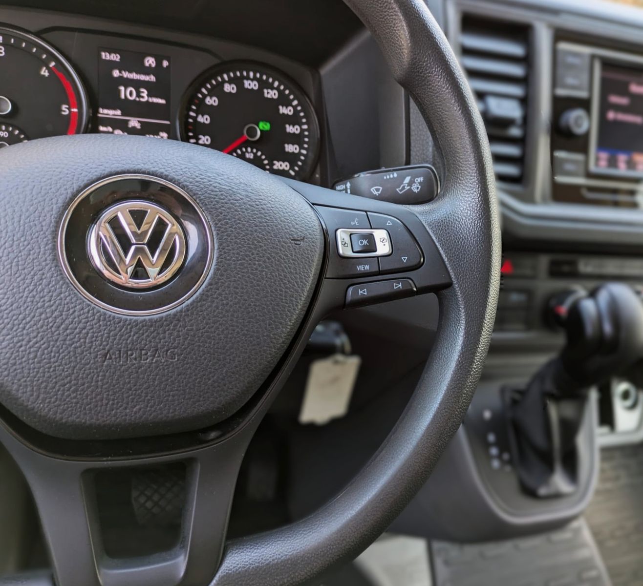 Fahrzeugabbildung Volkswagen Crafter Kasten AUT. L4H2 KLIMA SITZHZG ACC NAVI