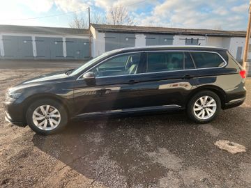 Volkswagen Passat - 7