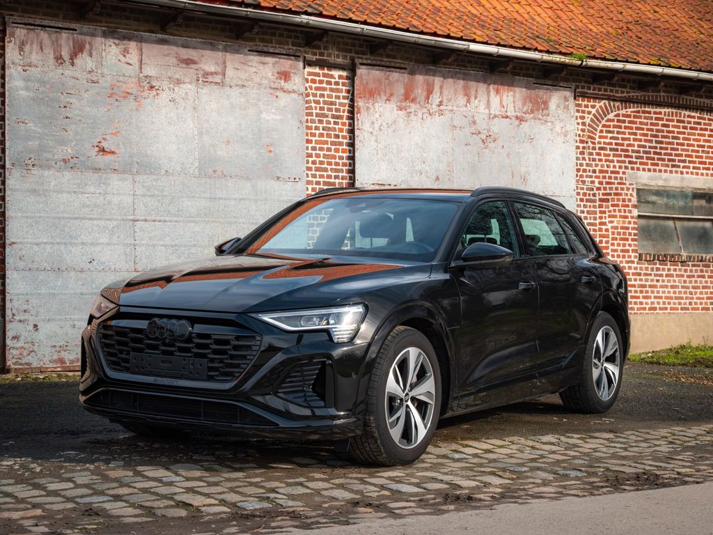 Image of Audi Q8 e-tron