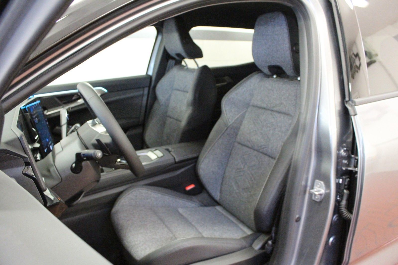 Fahrzeugabbildung Renault Austral Mild Hybrid 160 Techno *Winter-Paket*