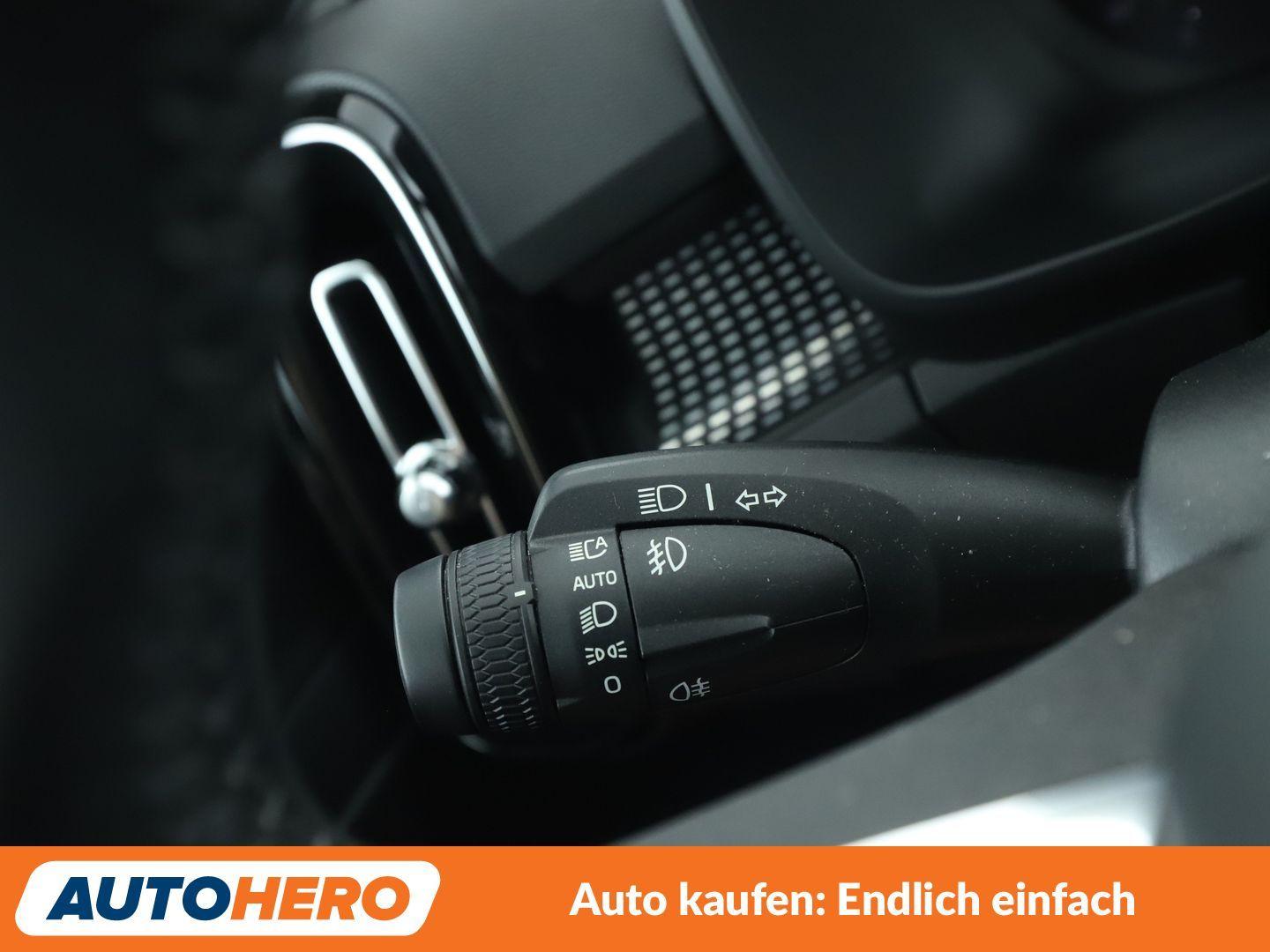 Volvo XC40 2.0 B4 Ultimate Dark 2WD Aut.*LED*ACC*CAM*