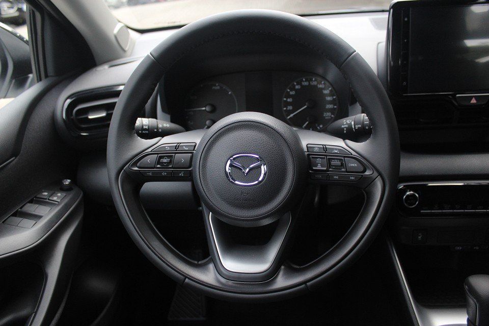 Fahrzeugabbildung Mazda 2 Hybrid Centre-Line 1.5L VVT-i 116 PS CVT ACAA