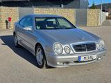 Mercedes-Benz CLK 320 Elegance/Scheckheft/TÜV/Klima/Memory - Mercedes-Benz Coupé aus dem Jahr 2000