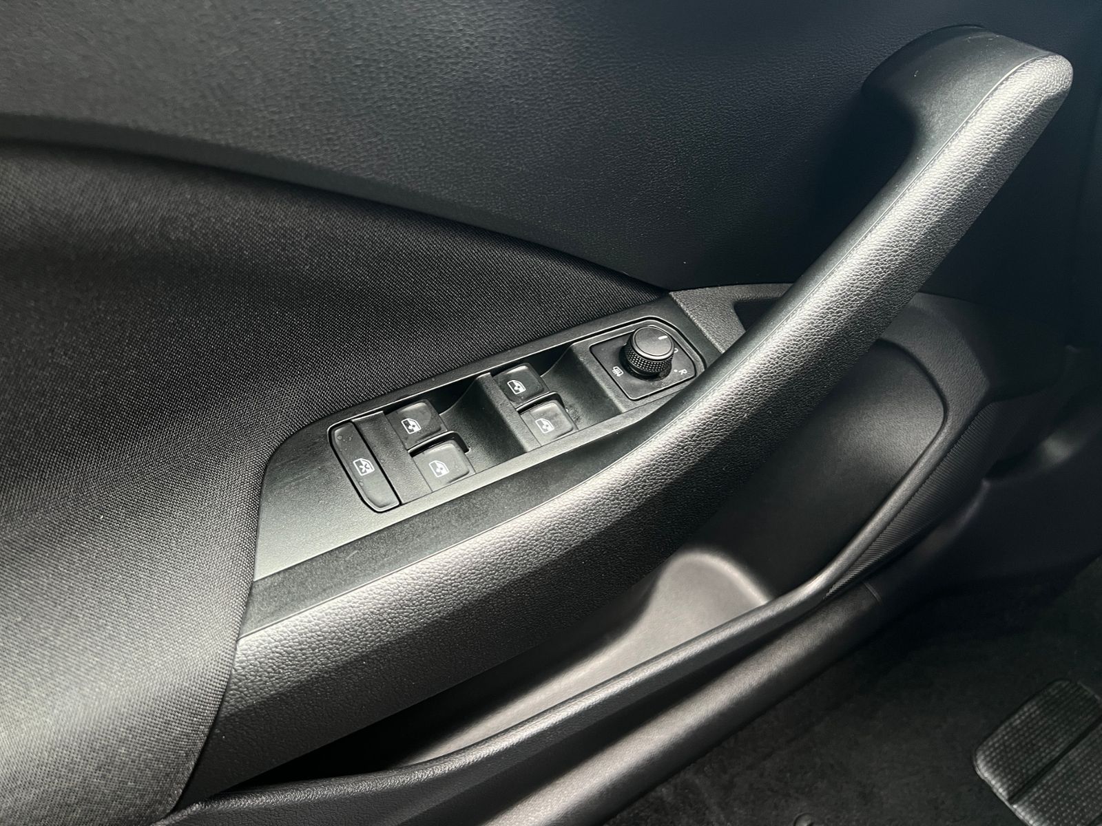 Fahrzeugabbildung SKODA Scala Ambition Clever 1.0 TSI *AHK, LED, Smart L