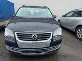 Volkswagen VW Touran EZ 2009  zweite Hand - : Zweite Hand